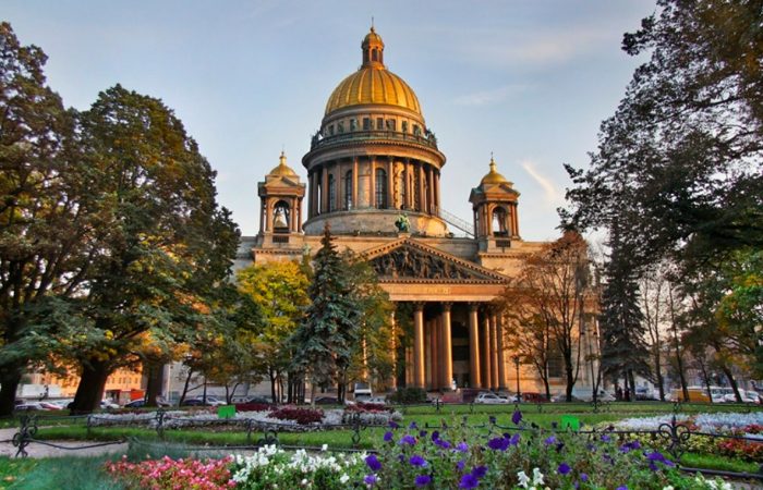 tour_de_3_catedrales_en_san_petersburgo_rusiatourmoscu
